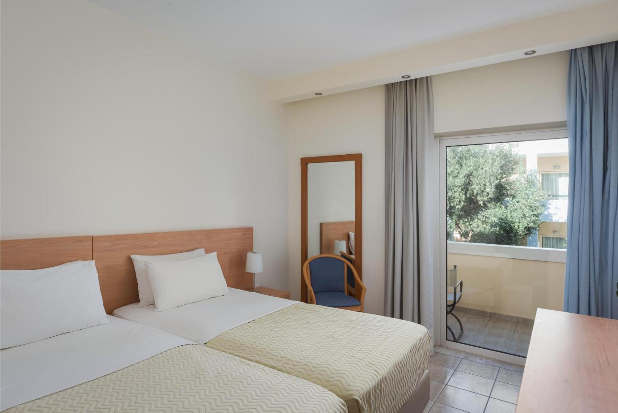Alkyon Resort Hotel & Spa Vrachati Room photo